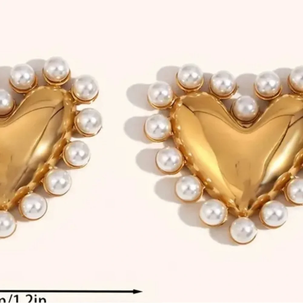 Hautesales crystal heart